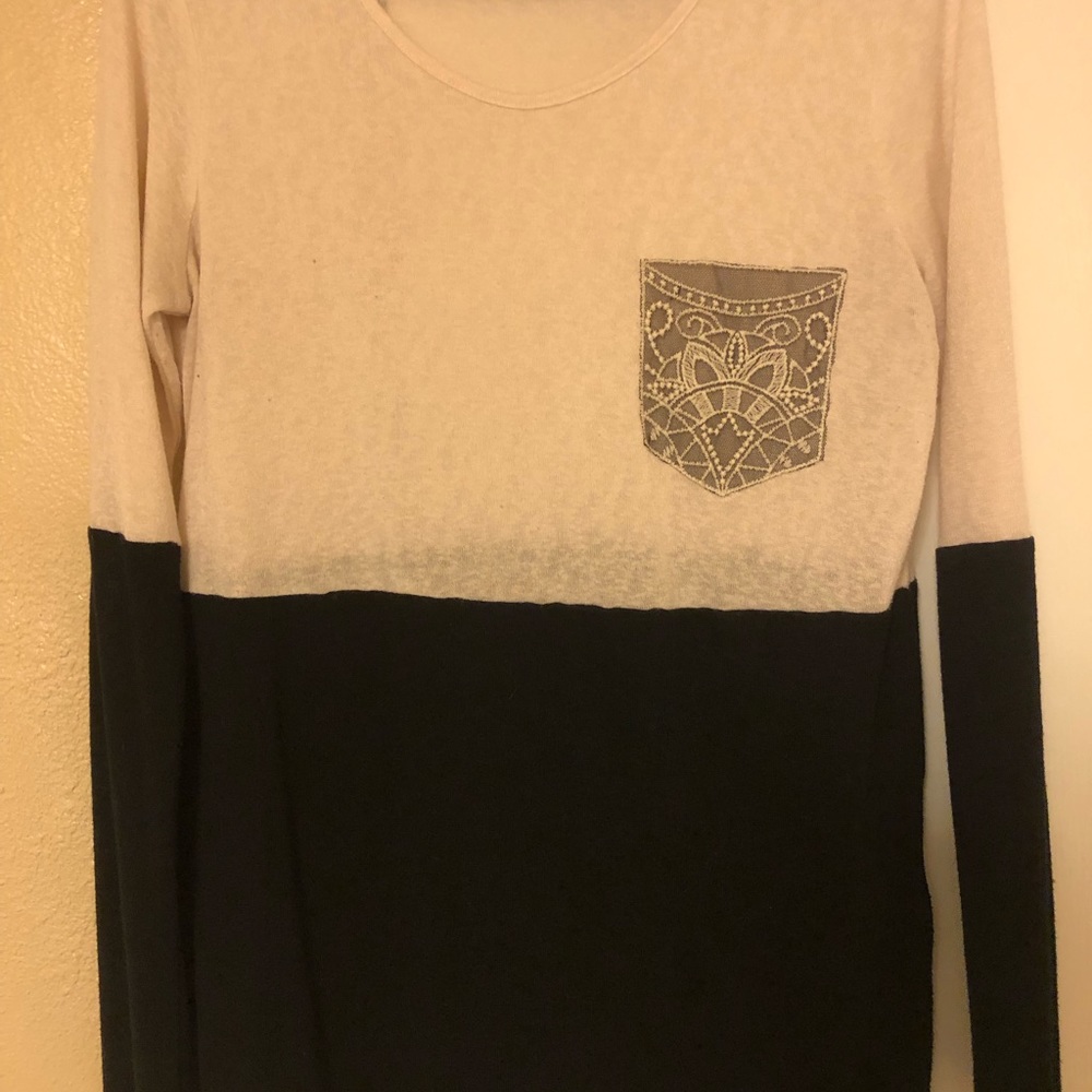 Charming Charlie Long Sleeve (S)